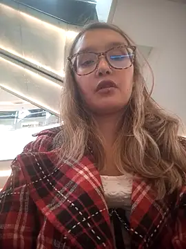 Karla-giraldo 1 online show from 03/25/26, 04:50