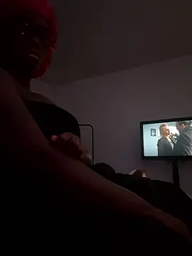 icelyne 2001 online show from 01/14/26, 12:14