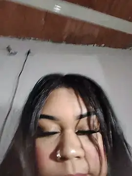 Snapshot of cami__sexy chatting on 06/19/26, 05:13 cami sexy online show from 06/19/26, 05:13