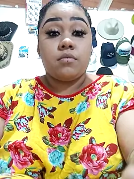 Snapshot of cami__sexy chatting on 02/13/26, 08:36 cami sexy online show from 02/13/26, 08:36