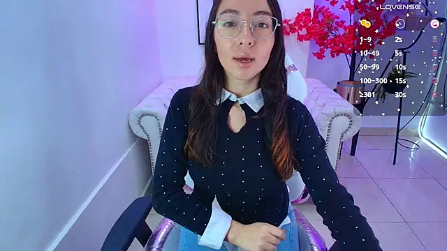 Snapshot of Veronica_miiller chatting on 07/11/26, 07:25 Veronica miiller online show from 07/11/26, 07:25