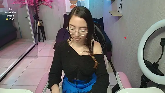 Snapshot of Veronica_miiller chatting on 06/01/26, 06:51 Veronica miiller online show from 06/01/26, 06:51