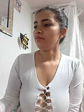 Scarlett Hot69 online show from 04/23/26, 08:21