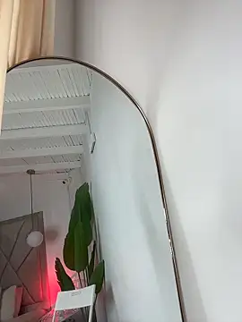 TeaseDollXXX online show from 02/11/26, 09:25