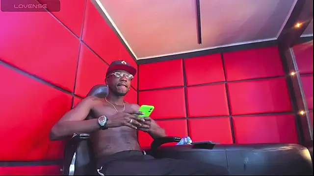 Snapshot of Jeff_Black99 chatting on 02/24/26, 04:35 Jeff Black99 online show from 02/24/26, 04:35