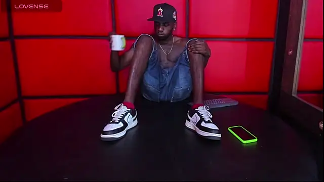 Snapshot of Jeff_Black99 chatting on 03/03/26, 04:30 Jeff Black99 online show from 03/03/26, 04:30