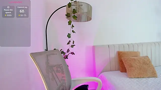  Amirah online show from 03/20/26, 06:42