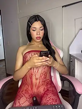 DollCamila online show from 04/18/26, 03:03