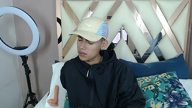 Snapshot of Astaroth_Grigori chatting on 02/22/26, 03:57 Astaroth Grigori online show from 02/22/26, 03:57