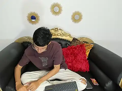 Snapshot of jisus_catt chatting on 02/14/26, 11:49 jisus catt online show from 02/14/26, 11:49