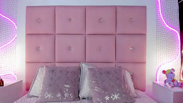 SAMMYLEWISMD online show from 03/24/26, 03:28