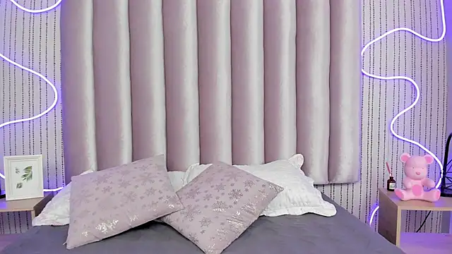 SAMMYLEWISMD online show from 04/09/26, 03:08