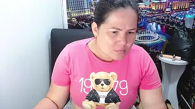 Snapshot of tila_nastyy chatting on 04/24/26, 12:45 tila nastyy online show from 04/24/26, 12:45