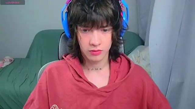 LeonBoykisser online show from 07/29/26, 06:51