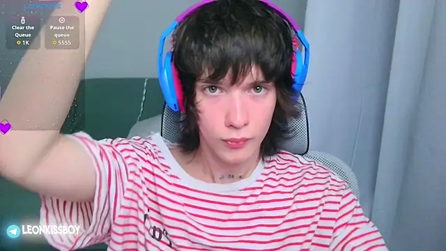 LeonBoykisser online show from 07/09/26, 10:04