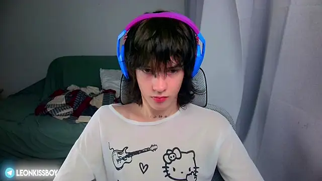 LeonBoykisser online show from 06/29/26, 09:03