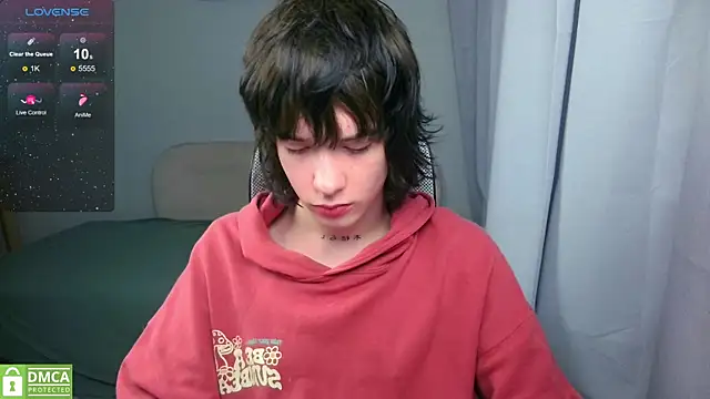 LeonBoykisser online show from 05/20/26, 11:24