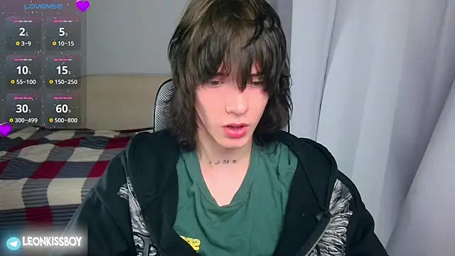LeonBoykisser online show from 07/02/26, 04:35