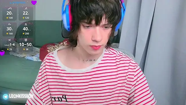 LeonBoykisser online show from 07/12/26, 08:37