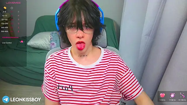 LeonBoykisser online show from 04/02/26, 02:57