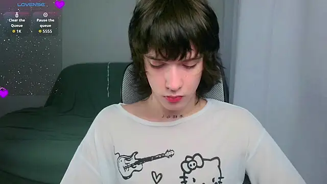 LeonBoykisser online show from 07/07/26, 03:42