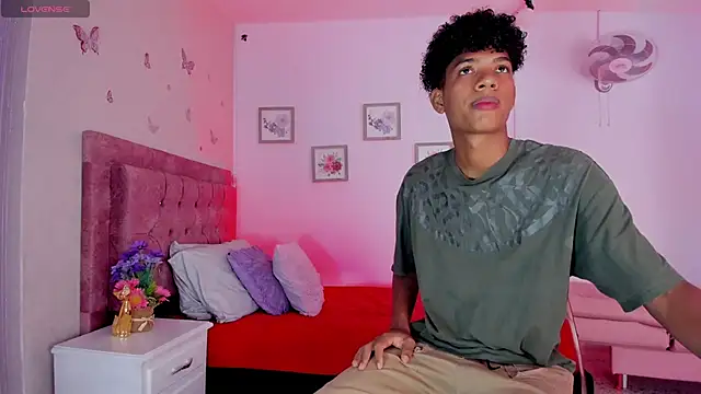 Snapshot of Jack_Rusel chatting on 02/19/26, 03:36 Jack Rusel online show from 02/19/26, 03:36