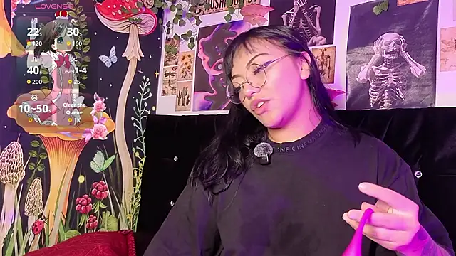 victoriia thompson online show from 03/06/26, 08:59