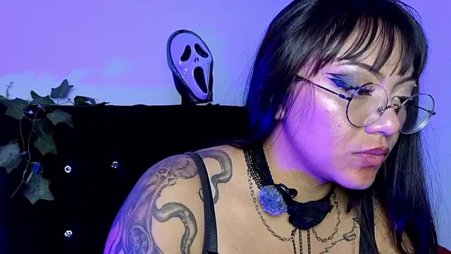 victoriia thompson online show from 01/16/26, 06:12