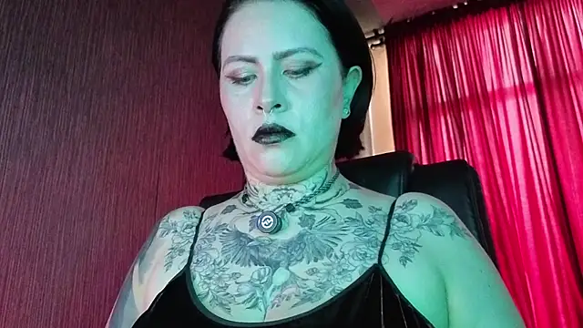 Mistressolivia07 online show from 04/03/26, 05:19