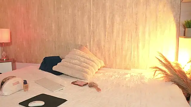 IvySanders online show from 04/05/26, 03:57