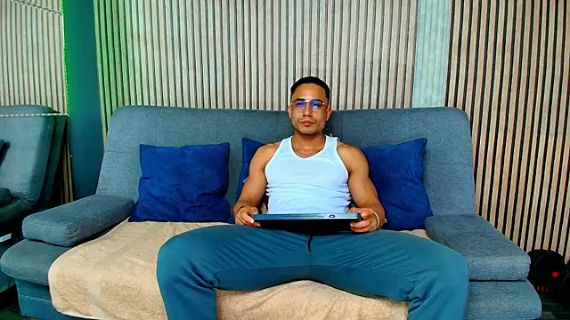 Vans Ross online show from 03/14/26, 07:20