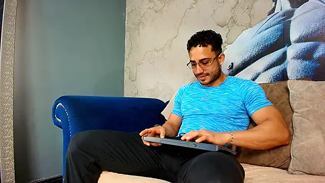 Vans Ross online show from 06/22/26, 02:36