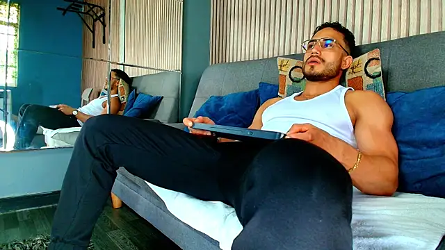 Vans Ross online show from 02/18/26, 07:32