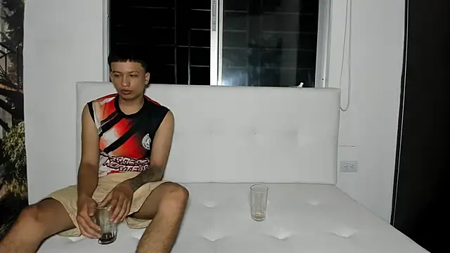 Jhon couplee online show from 04/14/26, 08:08