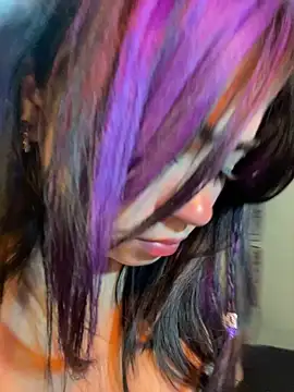 Snapshot of pinkybombon chatting on 03/18/26, 11:27 pinkybombon online show from 03/18/26, 11:27