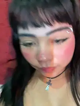 Snapshot of pinkybombon chatting on 06/25/26, 05:12 pinkybombon online show from 06/25/26, 05:12