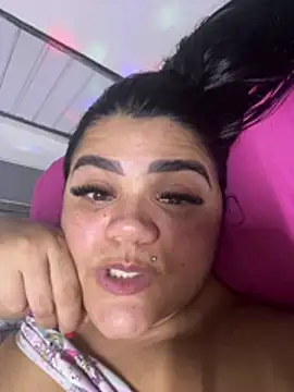 Snapshot of MorenaCariok chatting on 06/27/26, 01:00 MorenaCariok online show from 06/27/26, 01:00