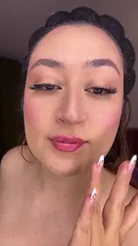 Snapshot of SalomeFlores chatting on 06/16/26, 12:32 SalomeFlores online show from 06/16/26, 12:32