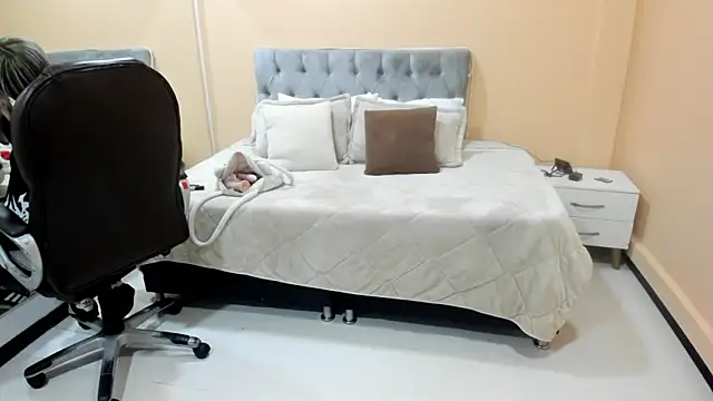 Bela Craxkerr online show from 03/15/26, 11:50