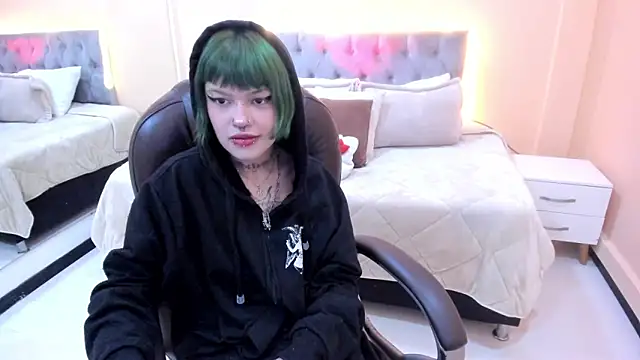 Bela Craxkerr online show from 02/24/26, 12:39