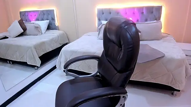 Bela Craxkerr online show from 03/03/26, 12:34