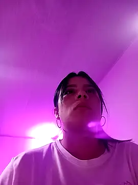 adhara montiel  online show from 02/14/26, 02:12