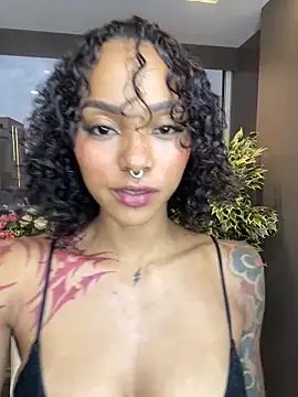 LizStorm  online show from 05/08/26, 12:20