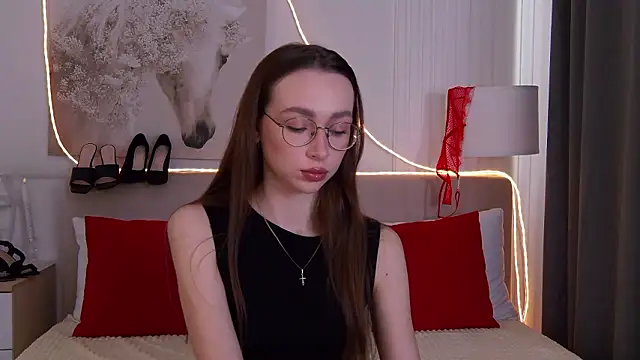 Emily Simon online show from 03/26/26, 04:55