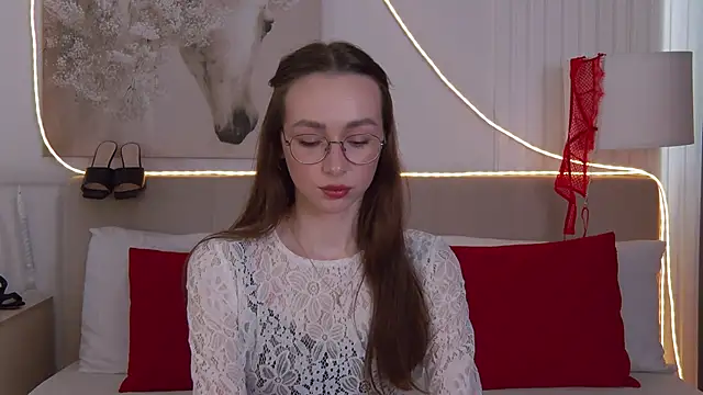 Emily Simon online show from 04/16/26, 05:19