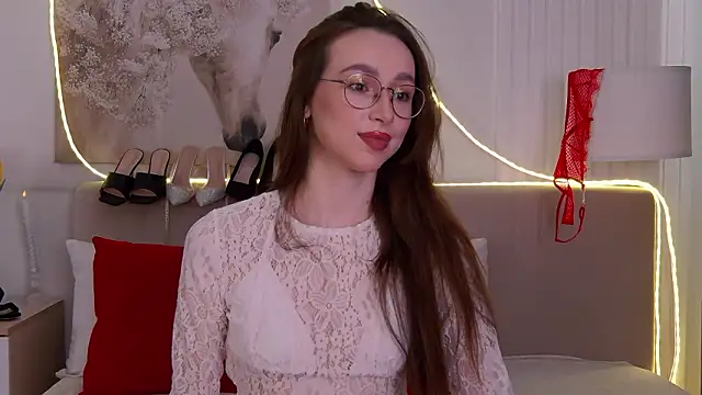 Emily Simon online show from 03/12/26, 05:13