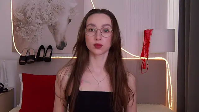 Emily Simon online show from 03/28/26, 04:24