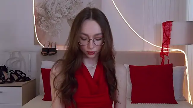 Emily Simon online show from 05/03/26, 05:23