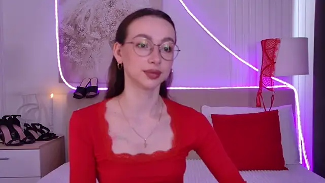 Emily Simon online show from 05/25/26, 05:07
