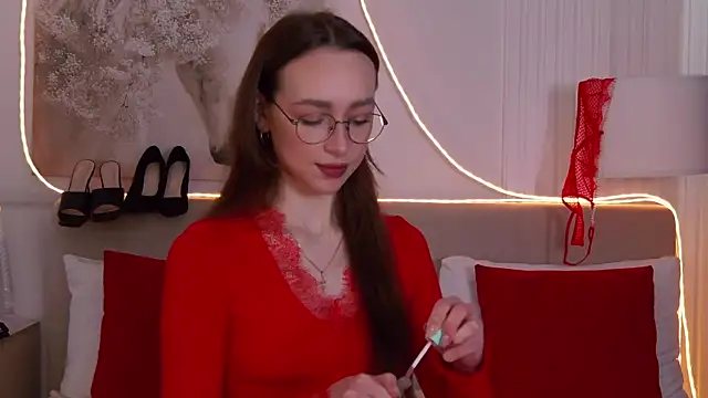 Emily Simon online show from 03/21/26, 04:35